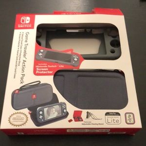 Nintendo Switch LITE Game Traveler Action Pack